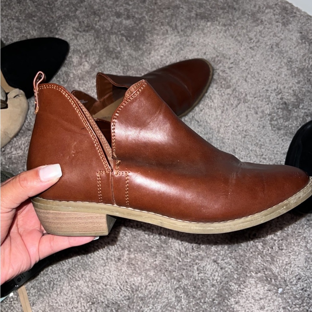 Ankle booties